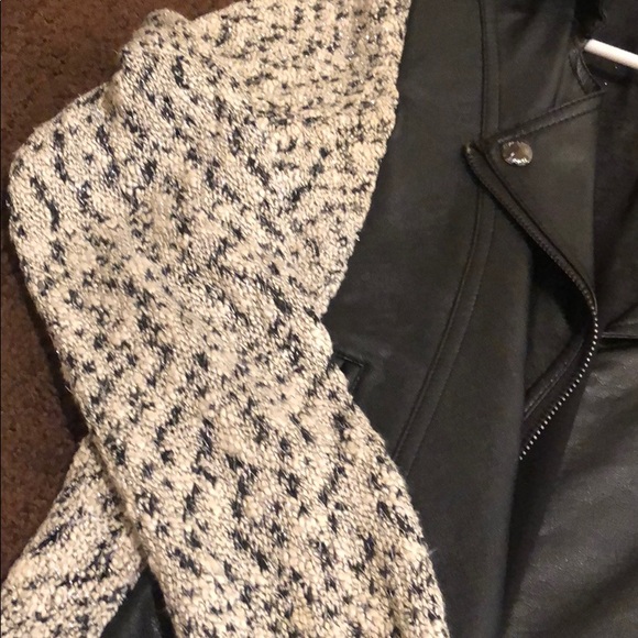 GUESS jacket! NWOT! Size medium! - Picture 2 of 6